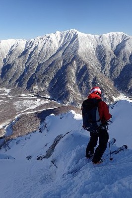焼岳上堀沢のドロップポイント 焼岳 上堀沢 滑降 山スキー バックカントリー