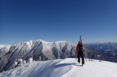 焼岳上堀沢のエントリーポイントまで移動 焼岳 上堀沢 滑降 山スキー バックカントリー