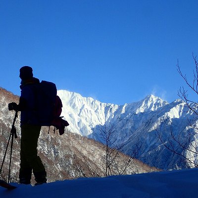 安房峠旧道から望む穂高連峰 焼岳 上堀沢 滑降 山スキー バックカントリー