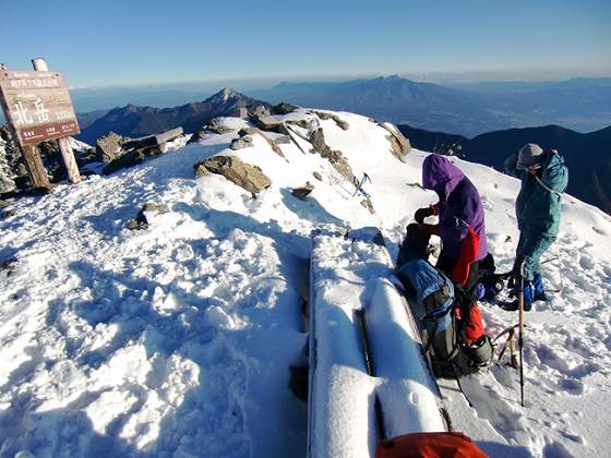 白峰三山 登山 快晴　風力7