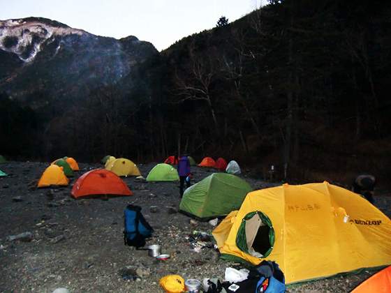 白峰三山 登山 山岳会の６テン