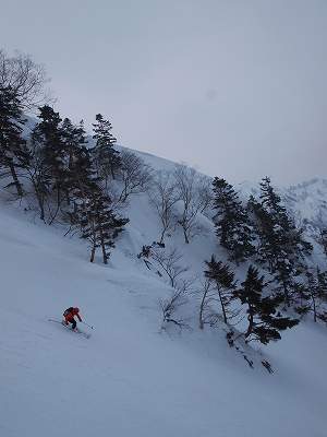 三方崩山 弓ヶ洞谷左俣 スキー滑降